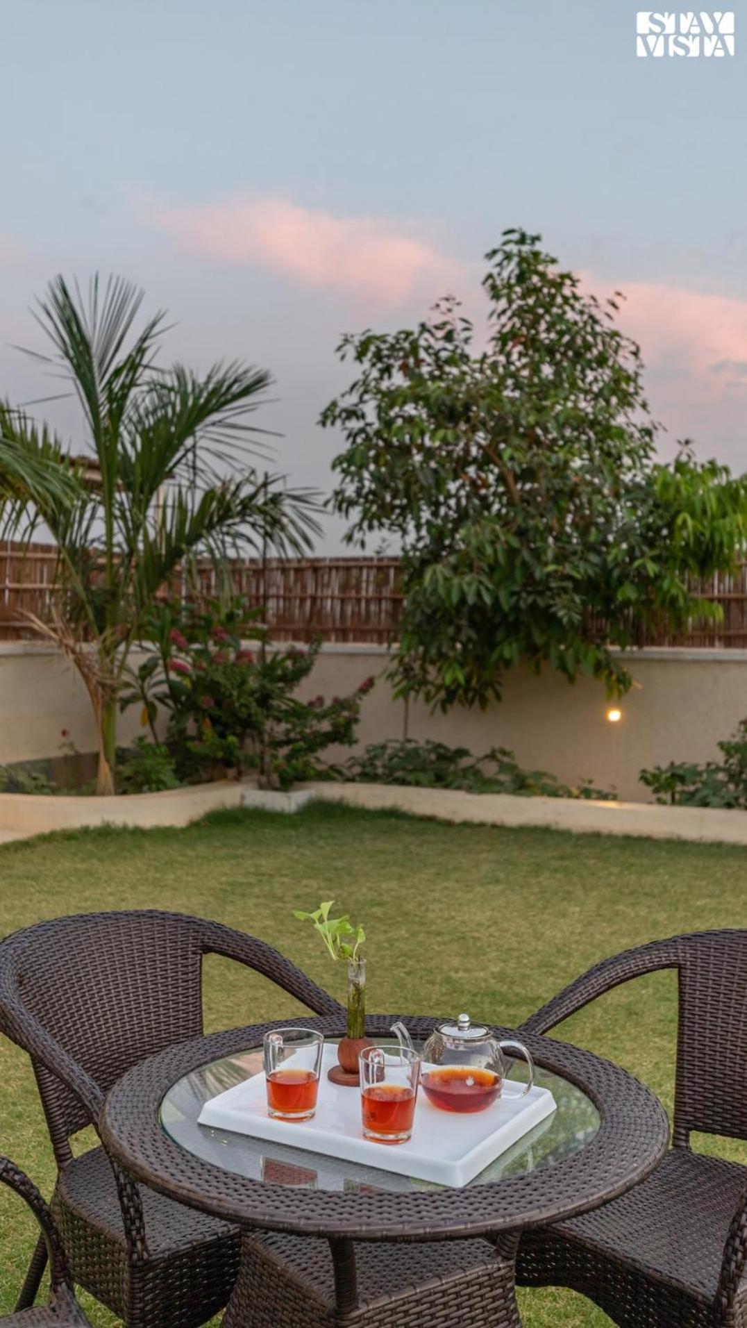 The Pastel Courtyard With Pvt Pool & Garden At By Stayvista Villa