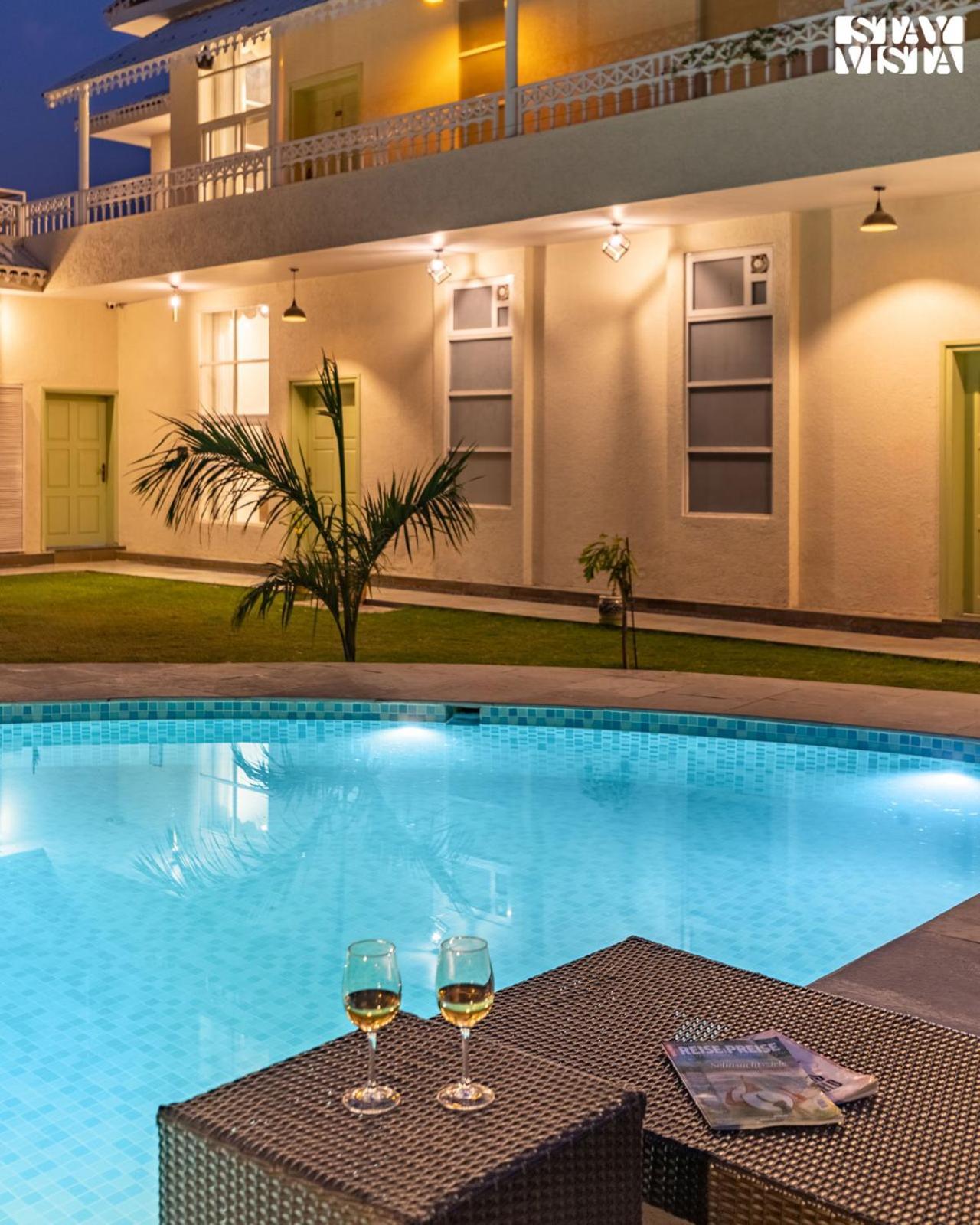 Villa The Pastel Courtyard With Pvt Pool & Garden At By Stayvista *
